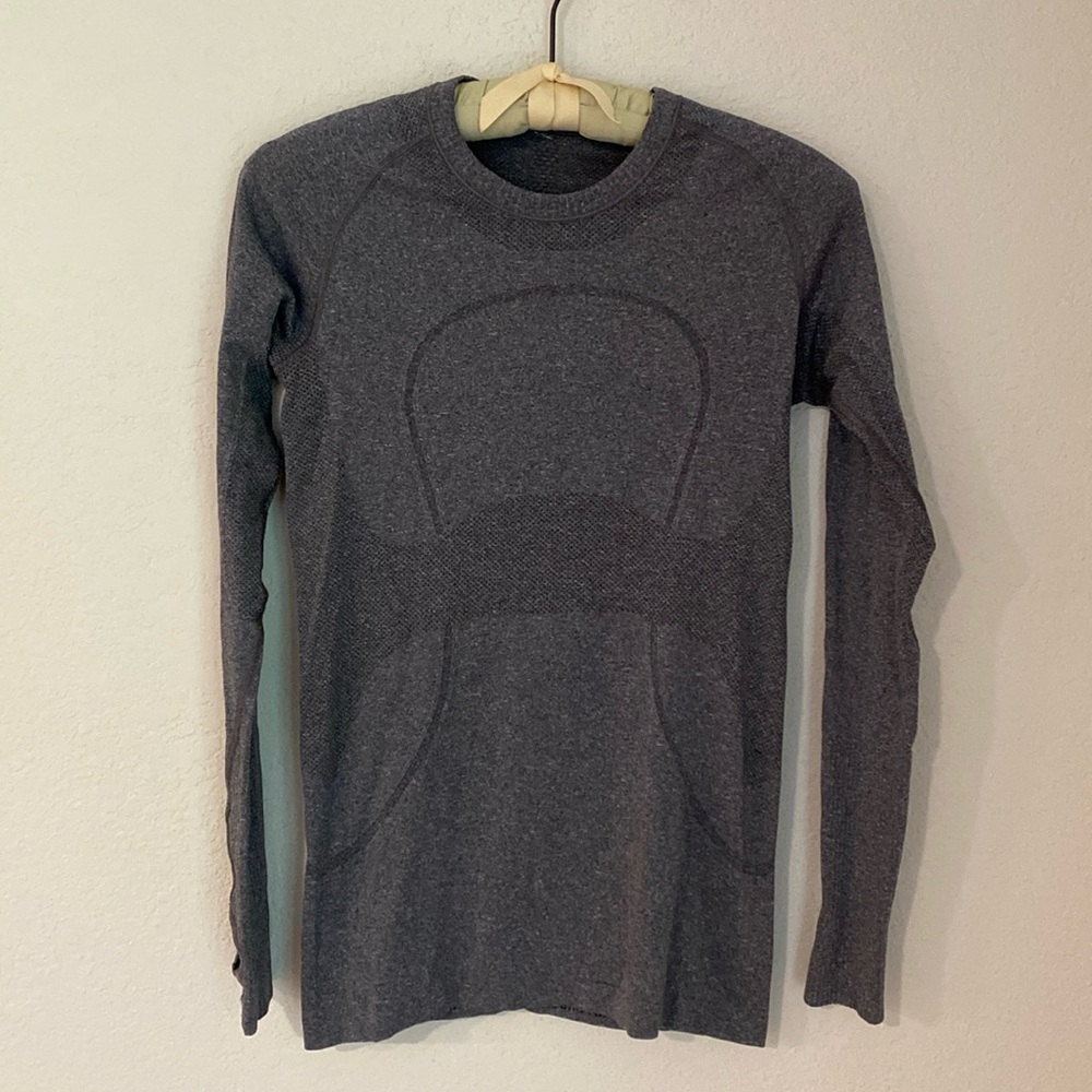 Lululemon long sleeve swiftly tech shirt